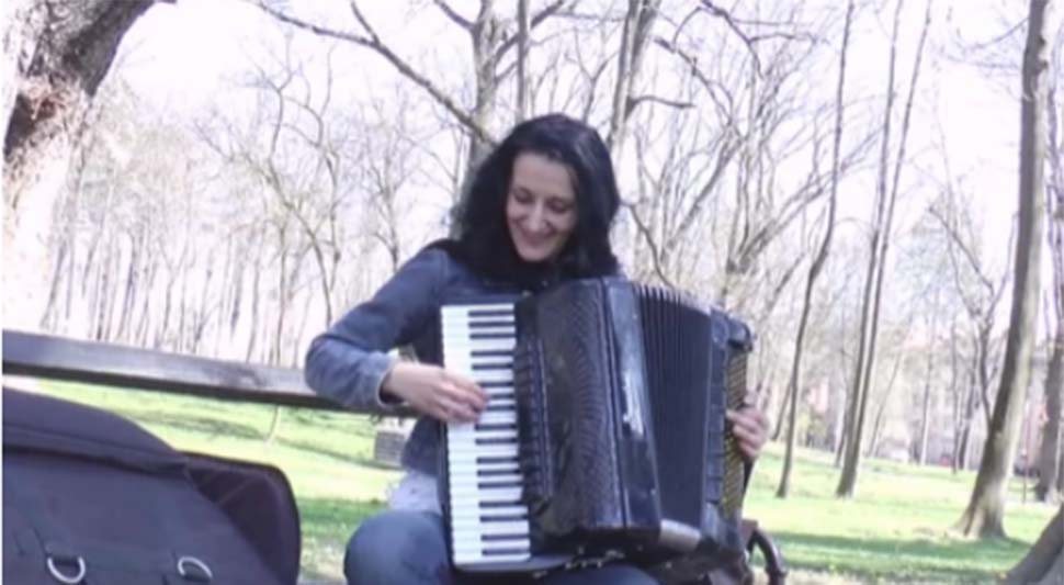 biljana harmonika.jpg